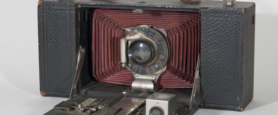 Kodak 3A, 1909-1915. Open, bellows not extended.